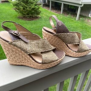Beautiful Stuart Weitzman Green/ Brown Crossover Raffia Espadrille Wedge Sandals